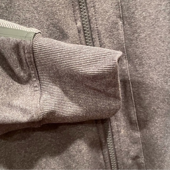 Lululemon men’s yoga athleisure track workout gym athletic track jacket medium - Picture 3 of 10